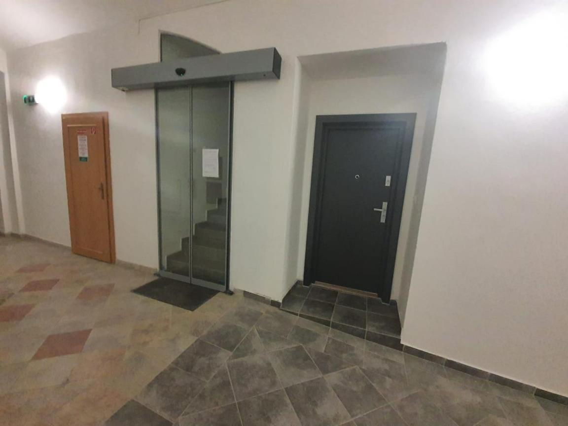 Monar Exclusive Center Free Parking In Garage Leilighet Košice Eksteriør bilde