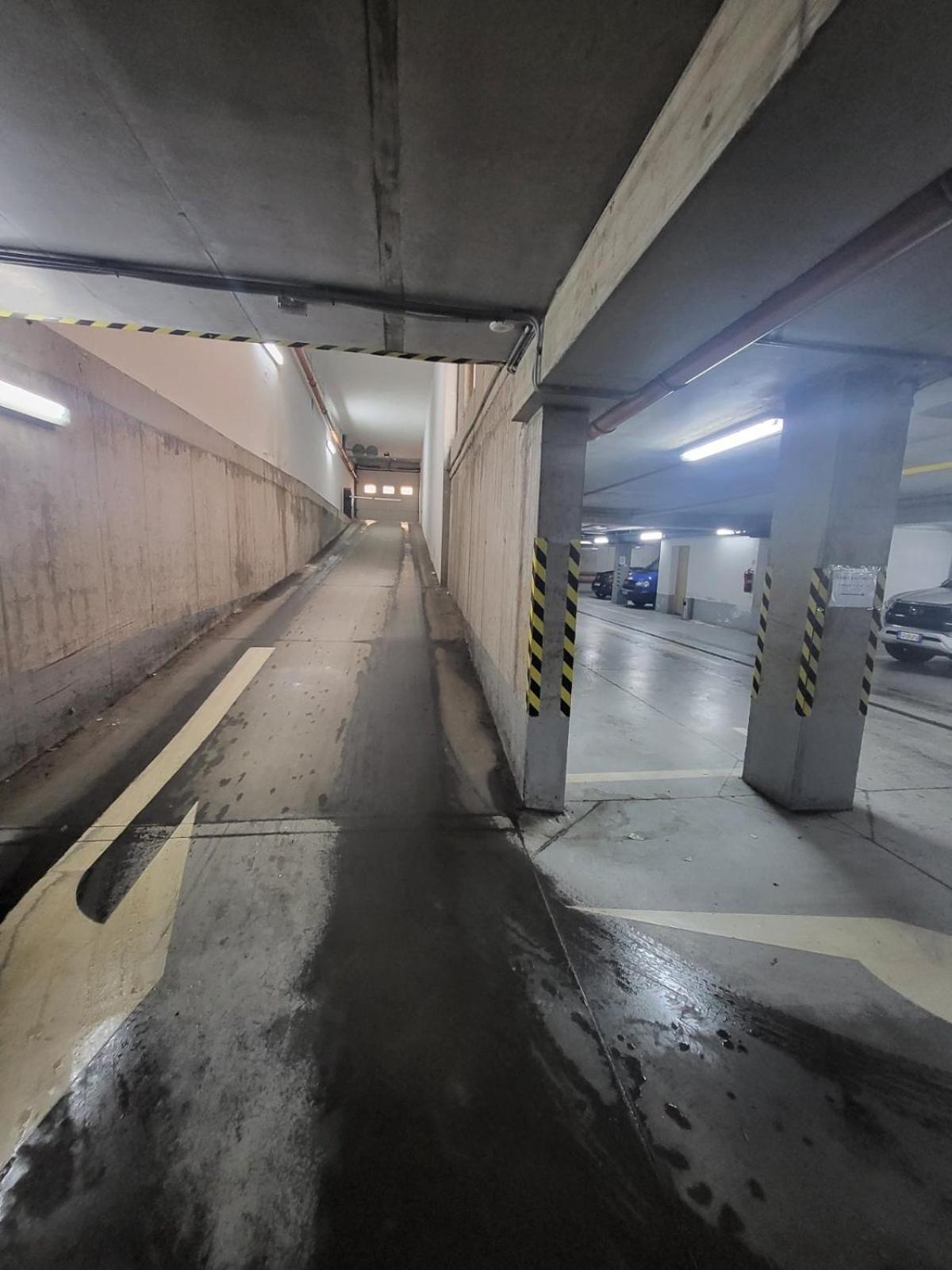 Monar Exclusive Center Free Parking In Garage Leilighet Košice Eksteriør bilde