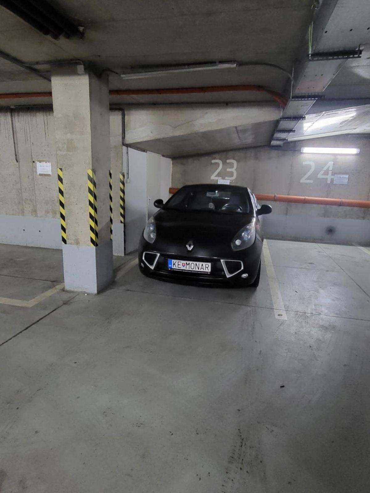 Monar Exclusive Center Free Parking In Garage Leilighet Košice Eksteriør bilde