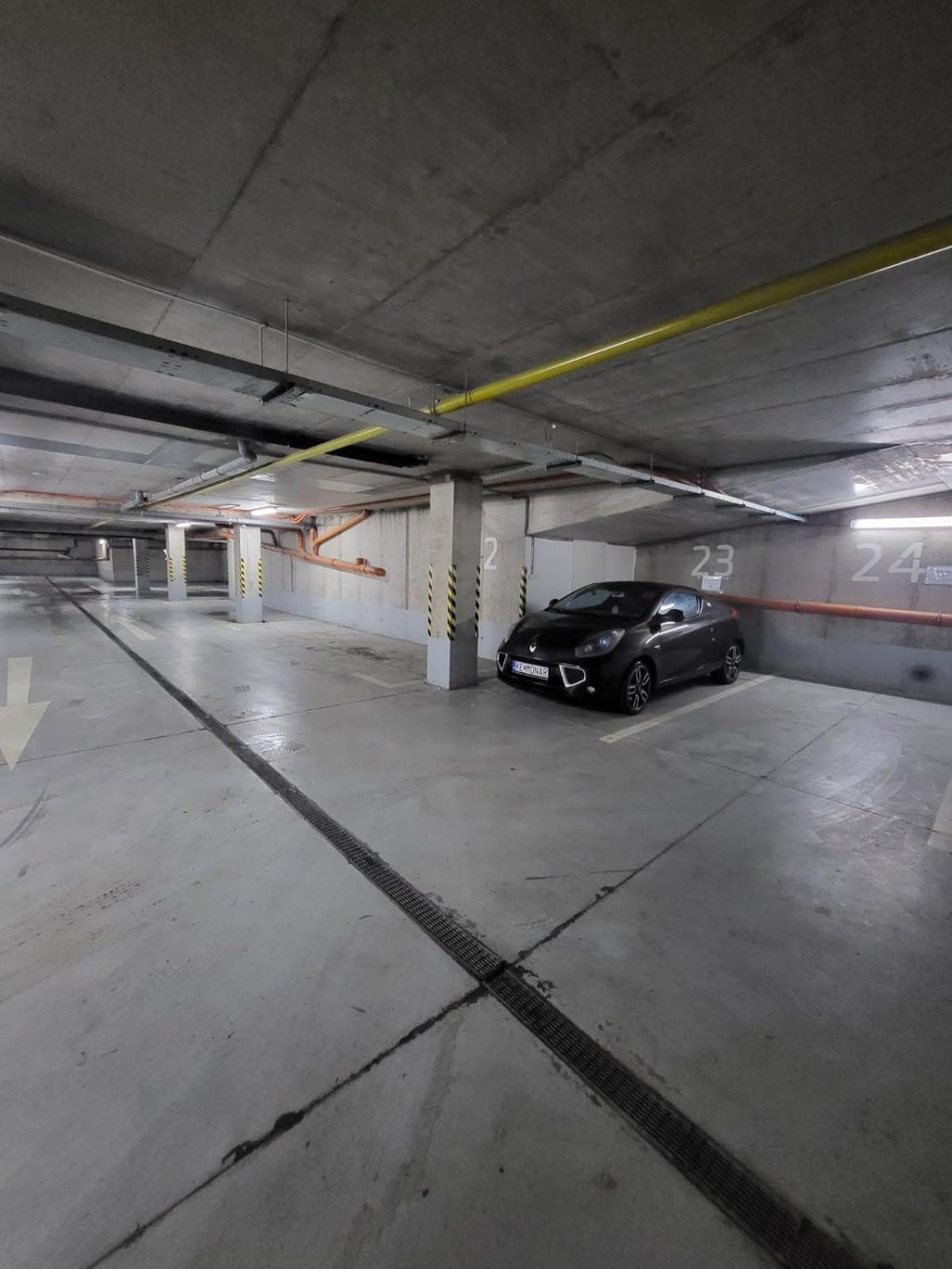 Monar Exclusive Center Free Parking In Garage Leilighet Košice Eksteriør bilde